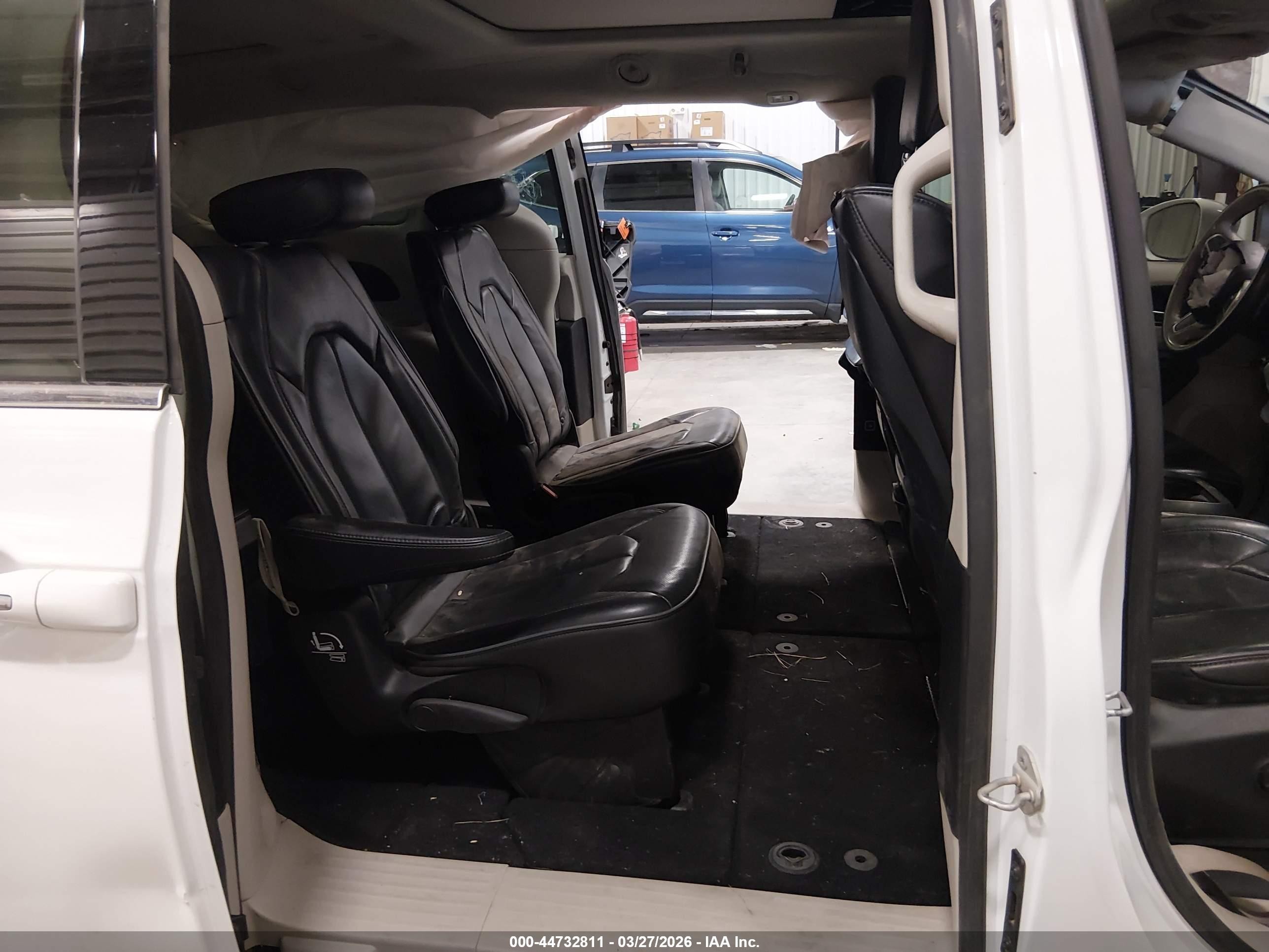 2020 Chrysler Pacifica Limited White vin: 2C4RC1GG0LR117160
