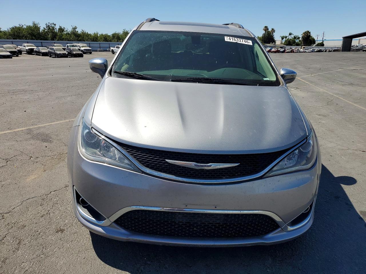 2020 Chrysler Pacifica Limited Silver vin: 2C4RC1GG0LR283727