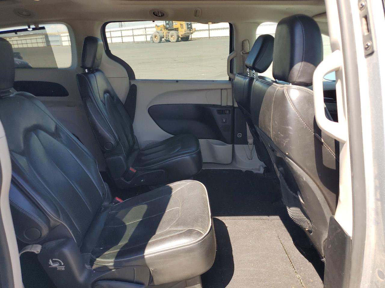 2020 Chrysler Pacifica Limited Silver vin: 2C4RC1GG0LR283727