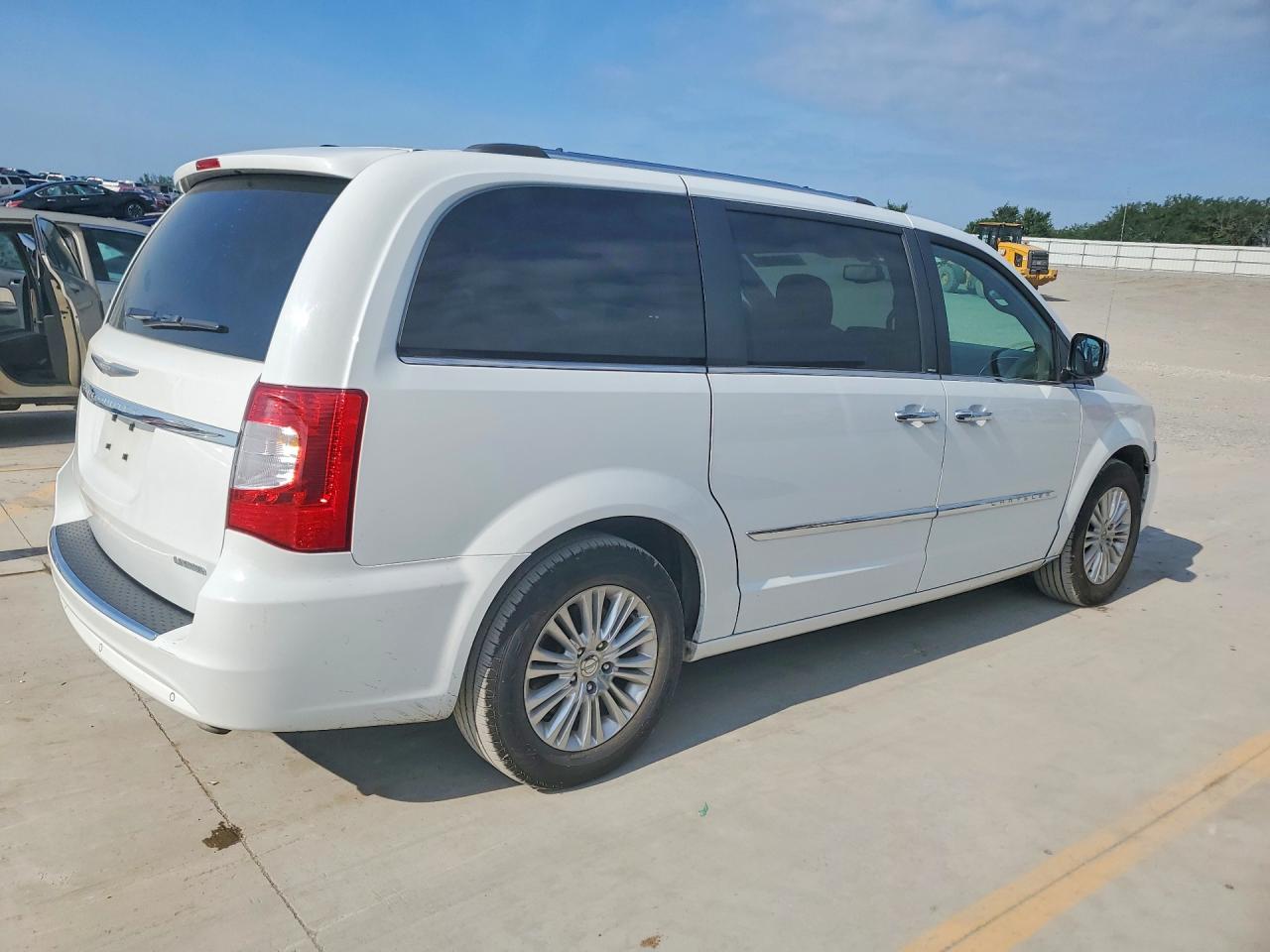 2014 Chrysler Town & Country Limited Белый vin: 2C4RC1GG1ER338866
