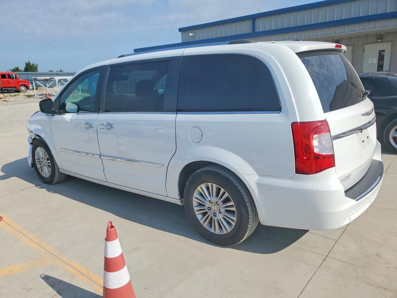 2014 Chrysler Town & Country Limited Белый vin: 2C4RC1GG1ER338866