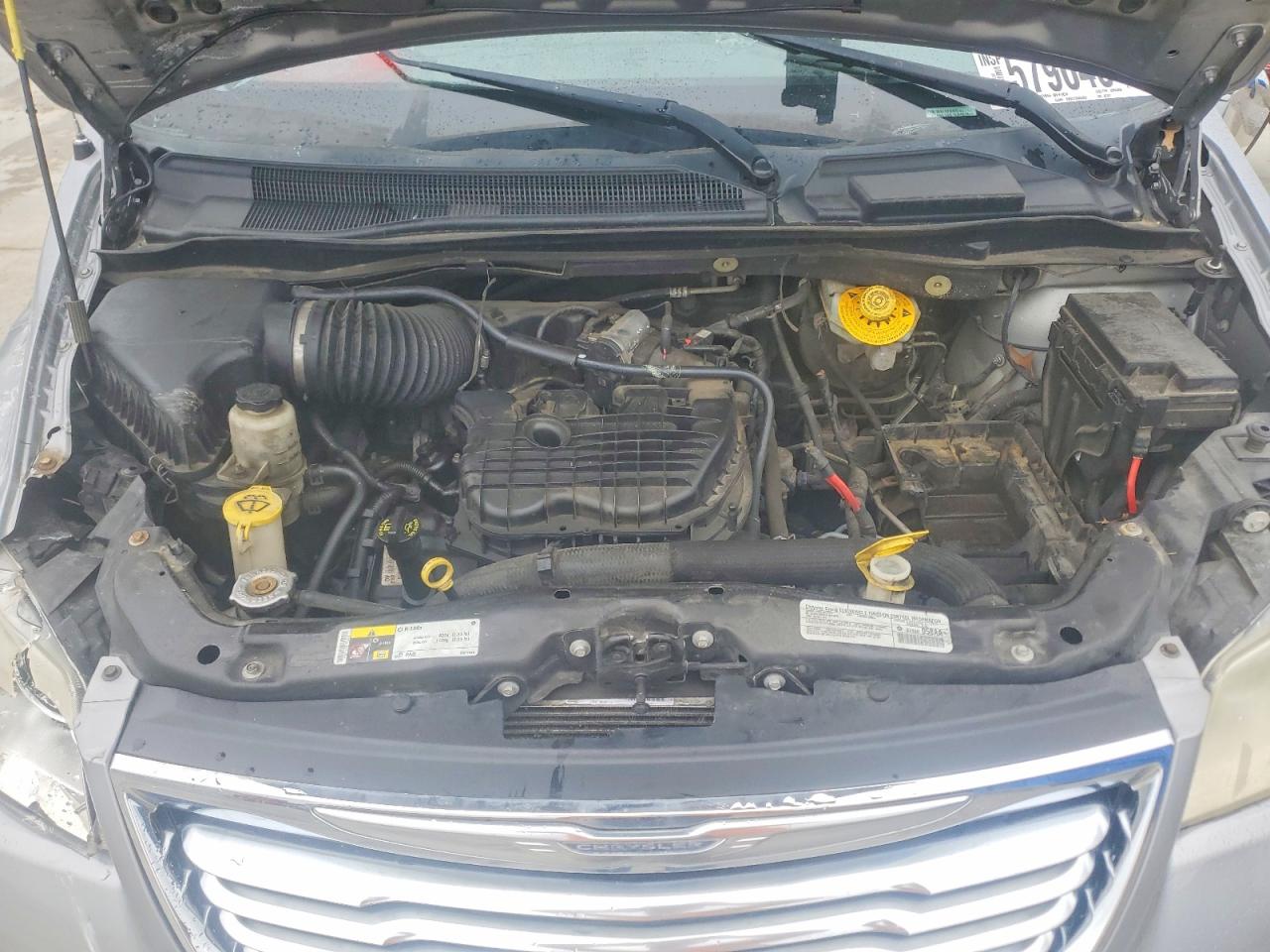 2014 Chrysler Town & Country Limited Silver vin: 2C4RC1GG1ER461812