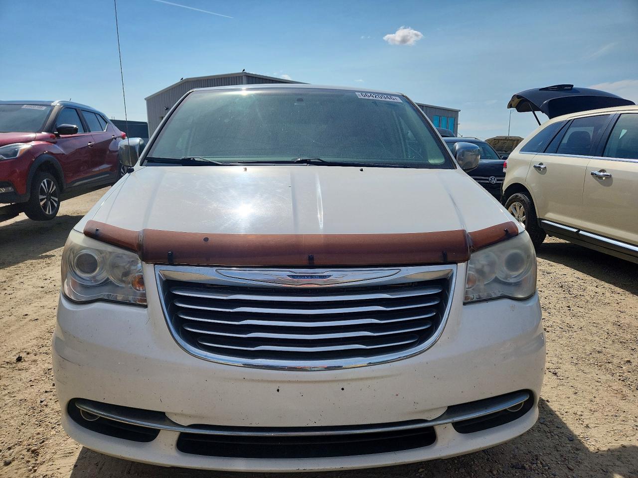 2012 Chrysler Town & Country Limited White vin: 2C4RC1GG2CR291795