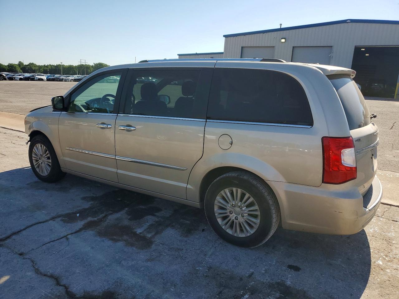 2013 Chrysler Town & Country Limited Beige vin: 2C4RC1GG2DR664948