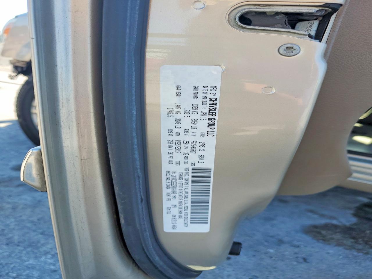 2013 Chrysler Town & Country Limited Beige vin: 2C4RC1GG2DR664948