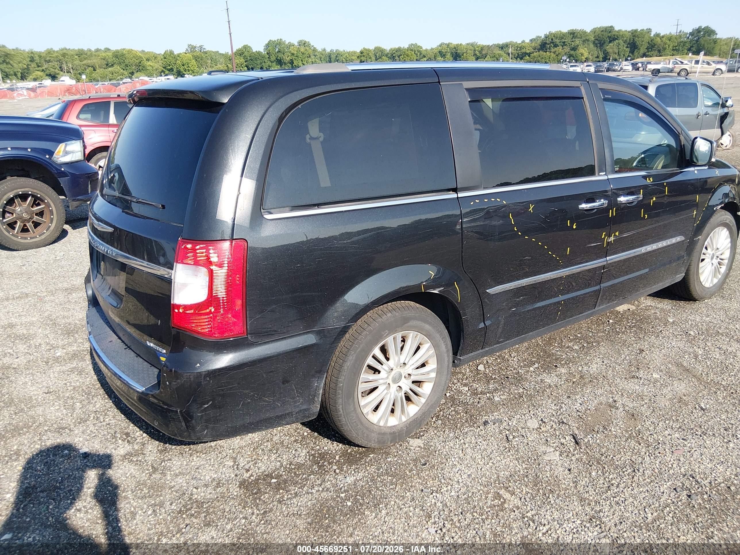 2014 Chrysler Town & Country Limited Black vin: 2C4RC1GG2ER228599