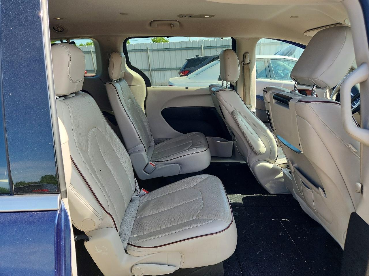2017 Chrysler Pacifica Limited Blue vin: 2C4RC1GG2HR720750