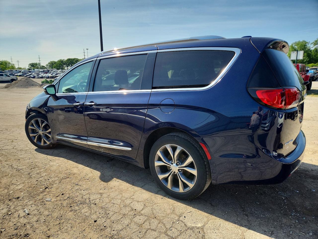 2017 Chrysler Pacifica Limited Blue vin: 2C4RC1GG2HR720750