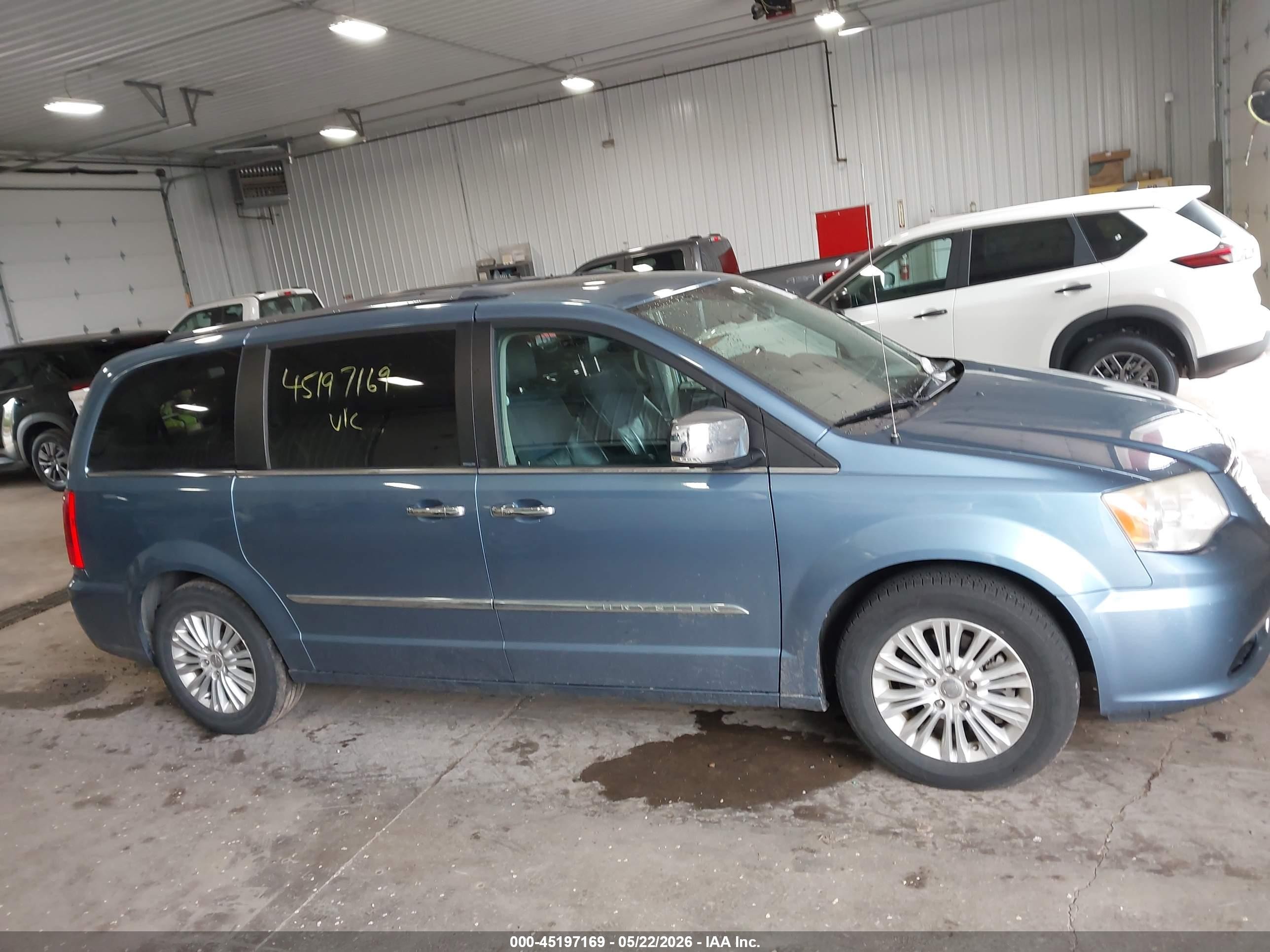 2012 Chrysler Town & Country Limited Blue vin: 2C4RC1GG3CR134163