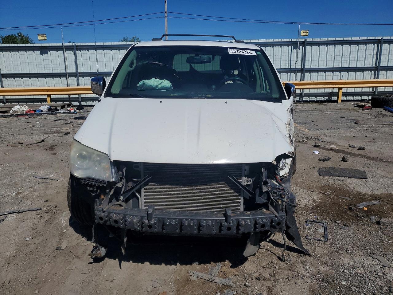 2012 Chrysler Town & Country Limited White vin: 2C4RC1GG3CR368352
