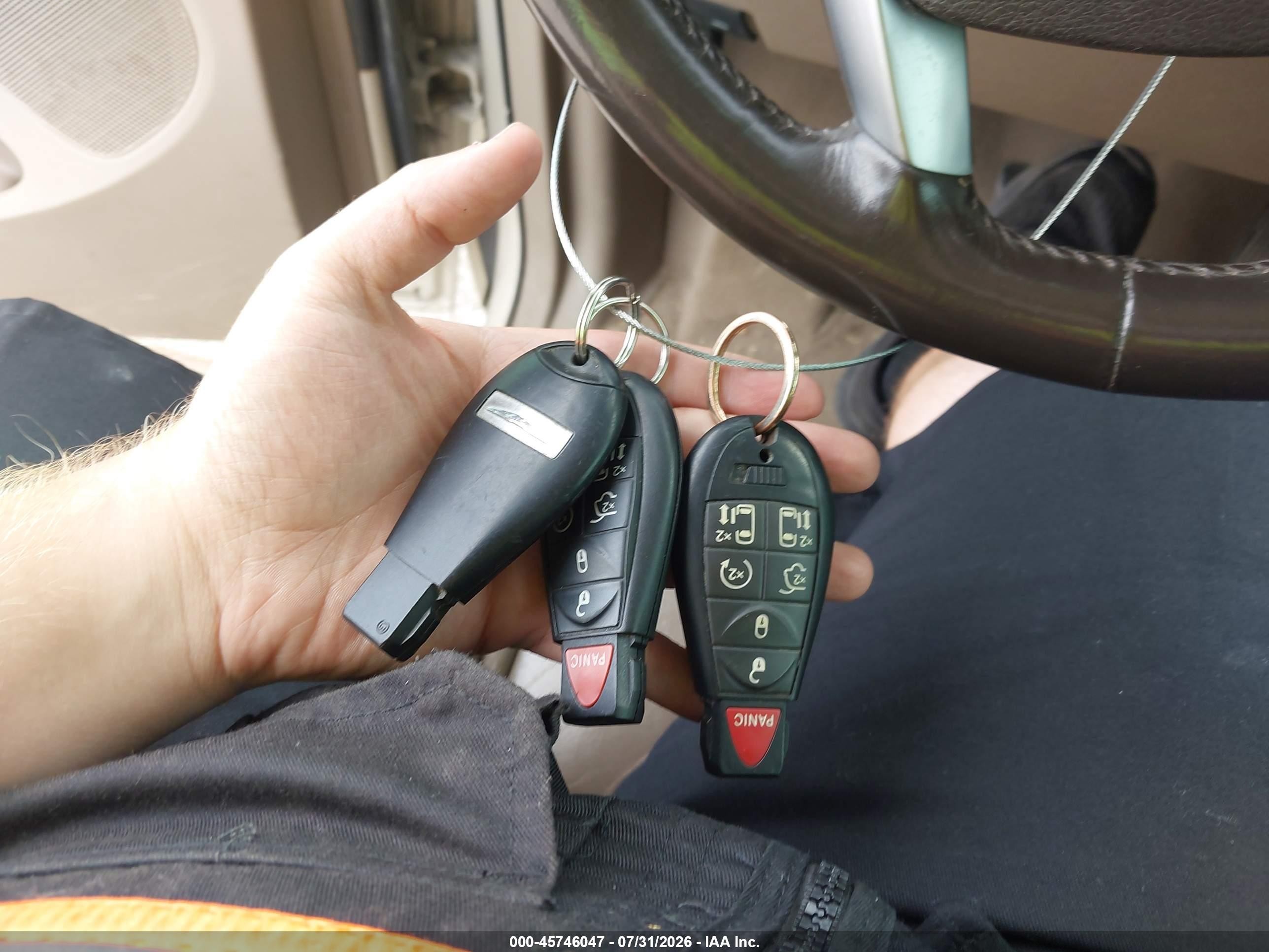 2013 Chrysler Town & Country Limited Желто-коричневый vin: 2C4RC1GG3DR595929