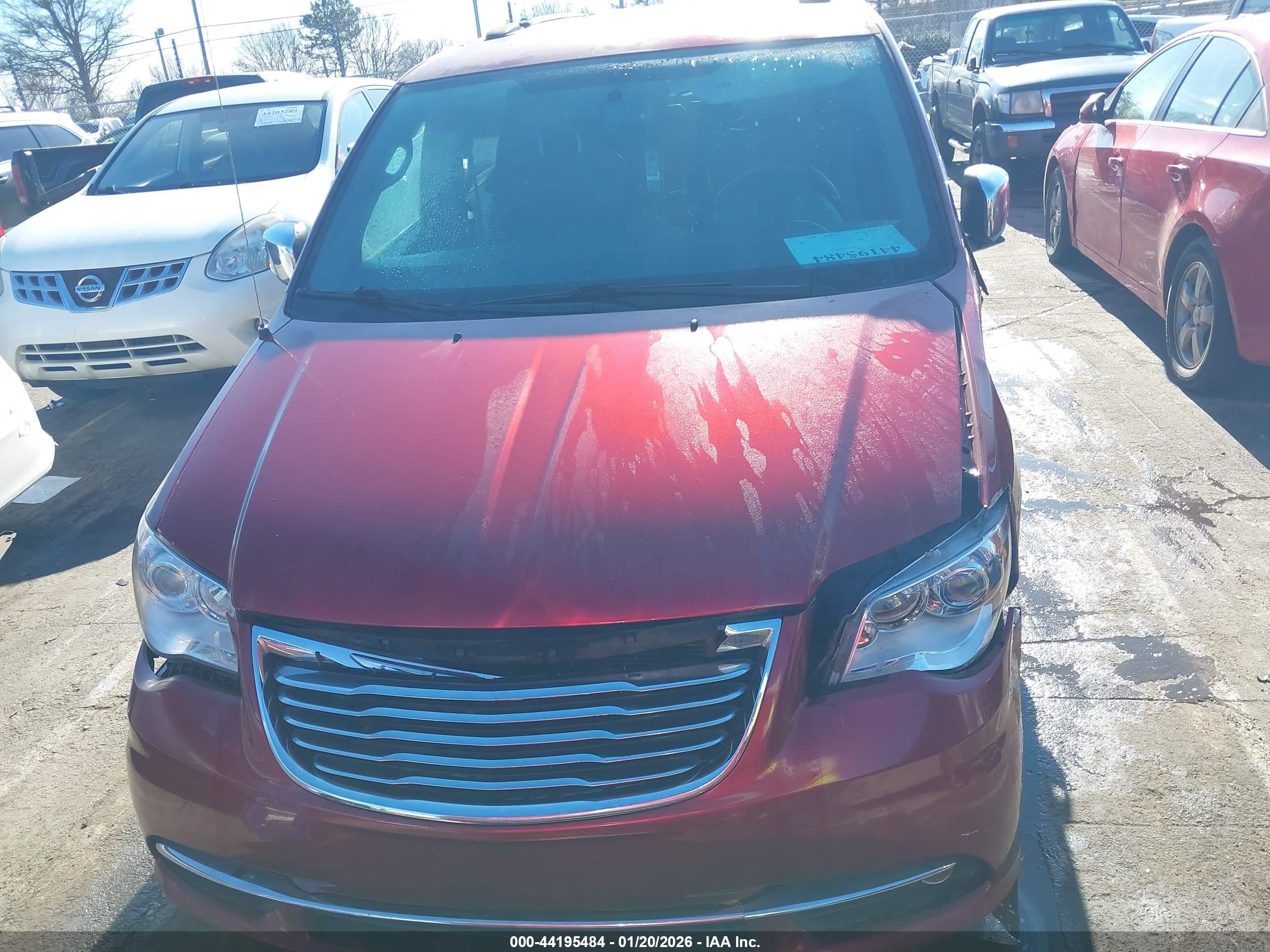 2013 Chrysler Town & Country Limited Red vin: 2C4RC1GG3DR802027
