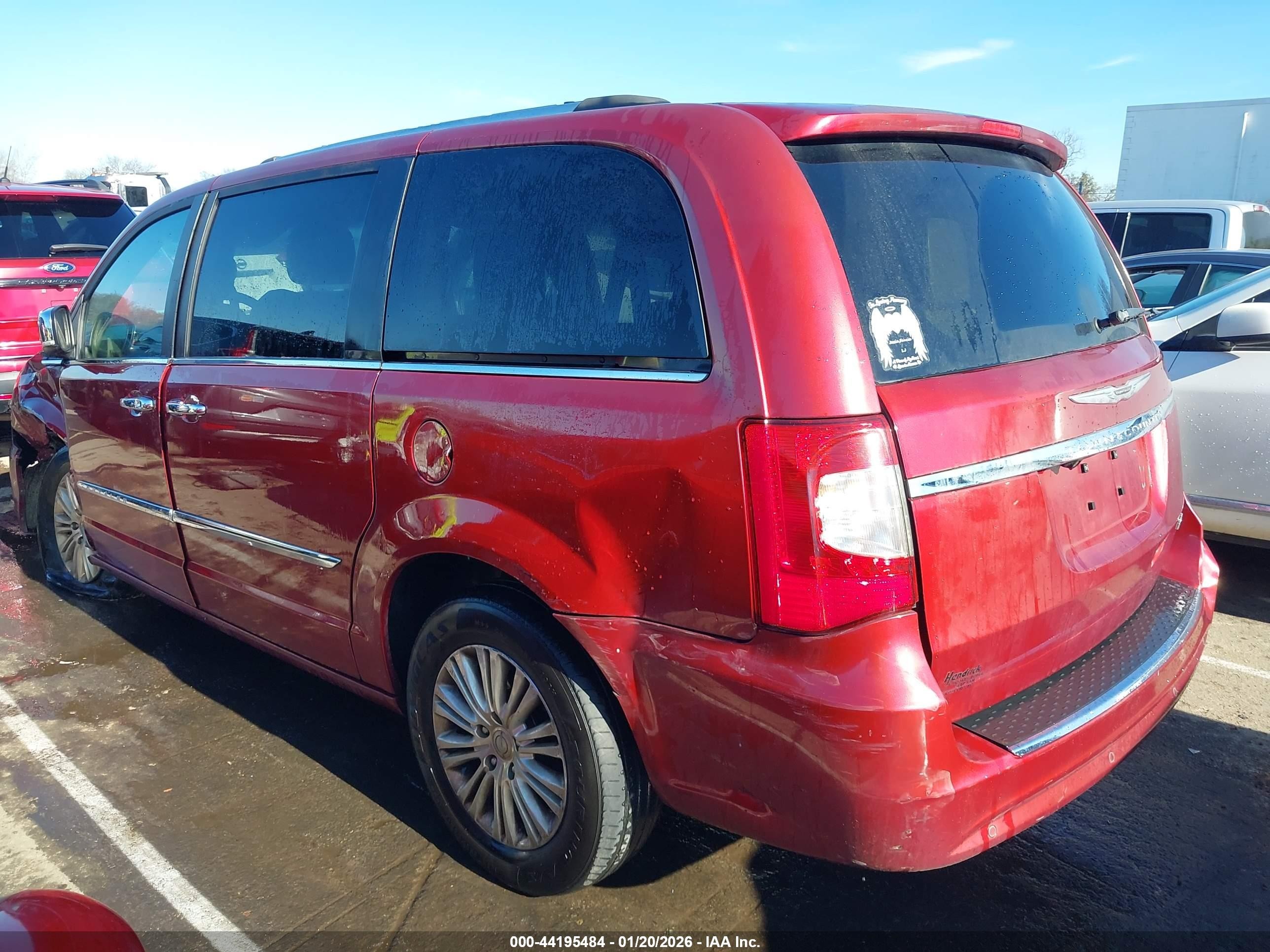 2013 Chrysler Town & Country Limited Red vin: 2C4RC1GG3DR802027