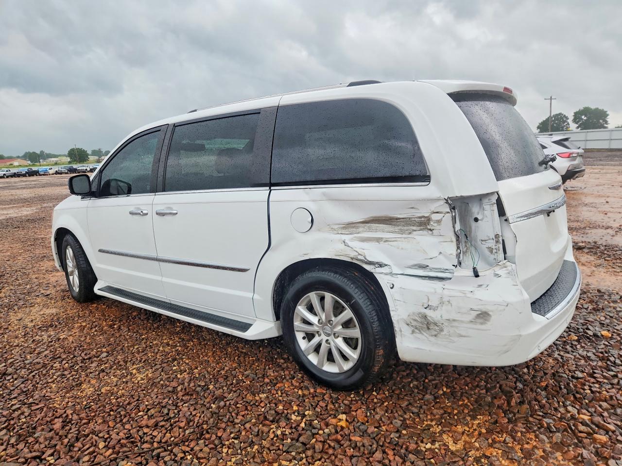 2015 Chrysler Town & Country Limited Platinum White vin: 2C4RC1GG3FR731317