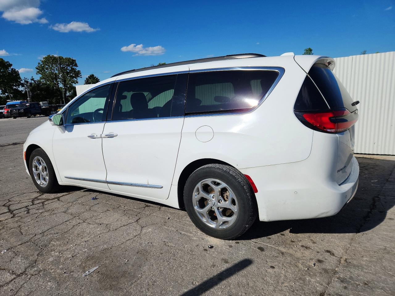 2022 Chrysler Pacifica Limited White vin: 2C4RC1GG3NR125725