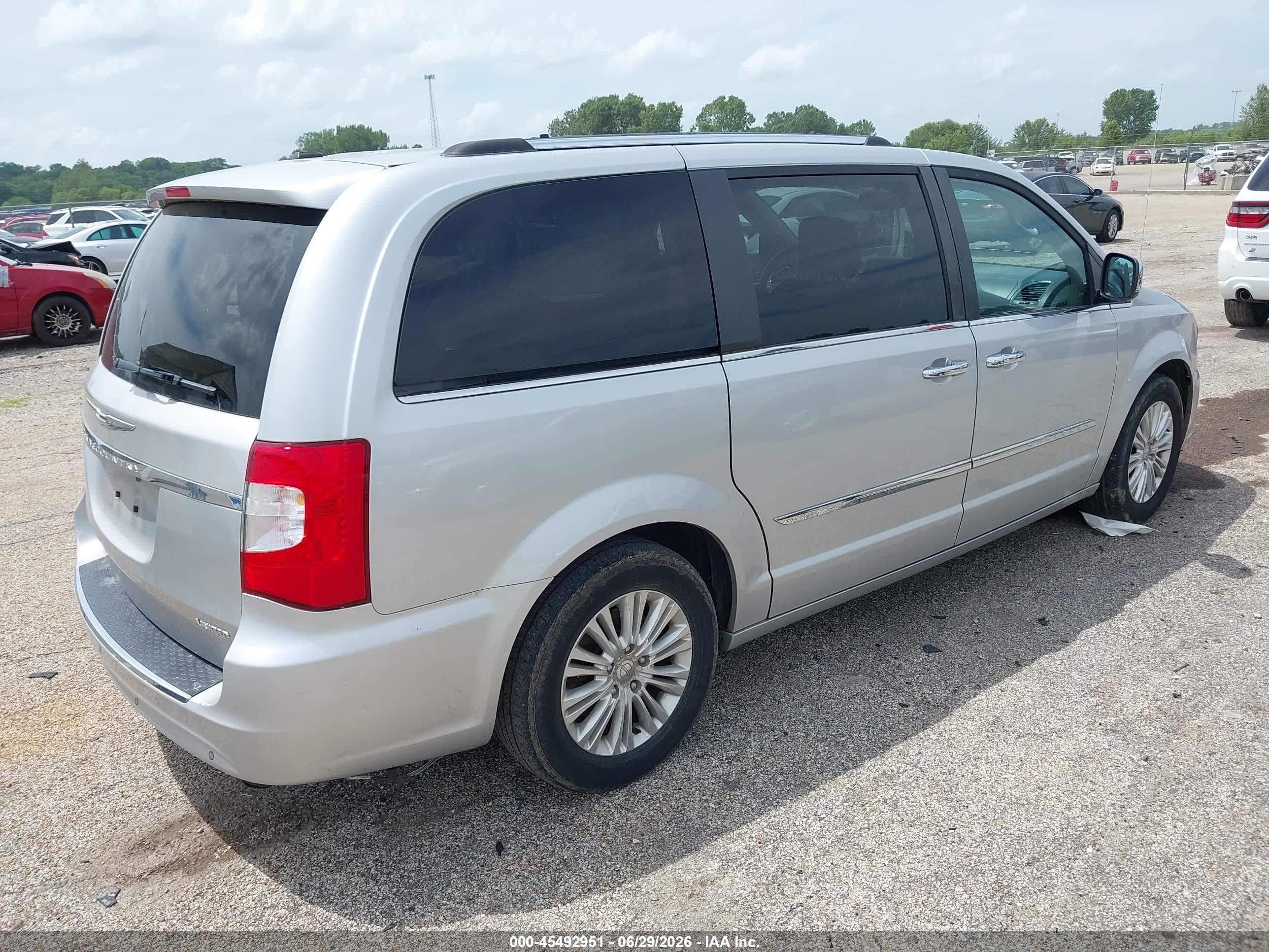 2012 Chrysler Town & Country Limited Серебряный vin: 2C4RC1GG4CR185252