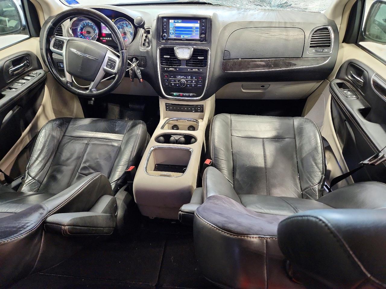 2012 Chrysler Town & Country Limited Красный vin: 2C4RC1GG4CR223546