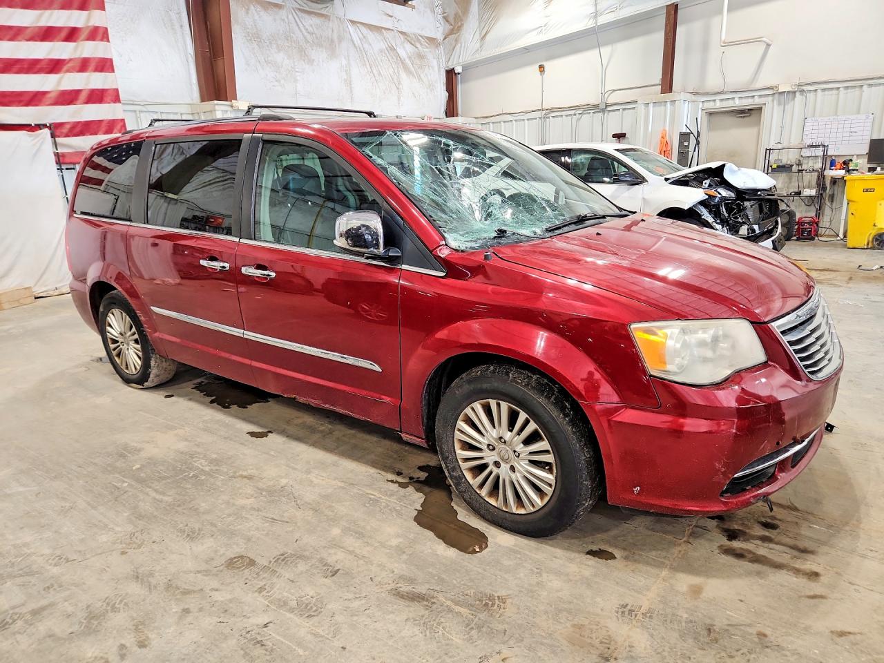 2012 Chrysler Town & Country Limited Красный vin: 2C4RC1GG4CR223546