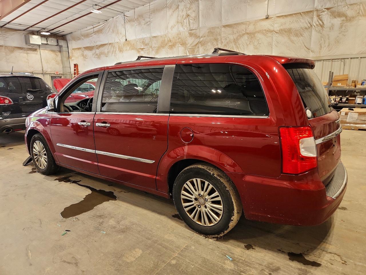 2012 Chrysler Town & Country Limited Красный vin: 2C4RC1GG4CR223546