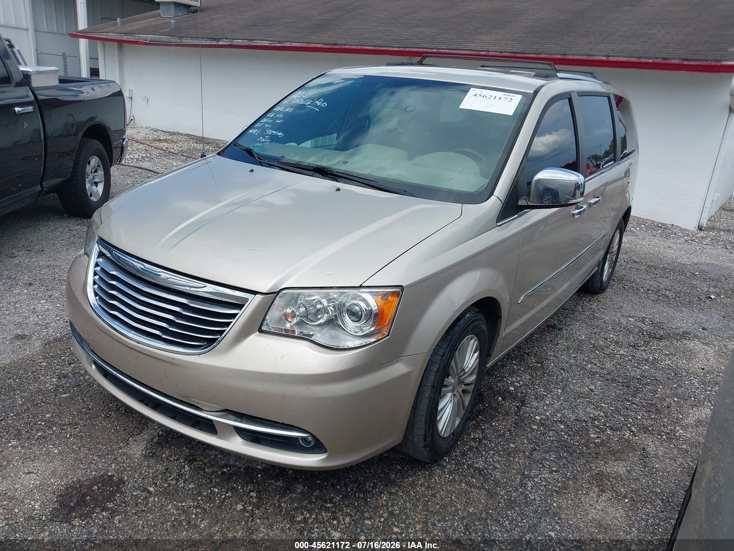 2012 Chrysler Town & Country Limited Beige vin: 2C4RC1GG4CR370188