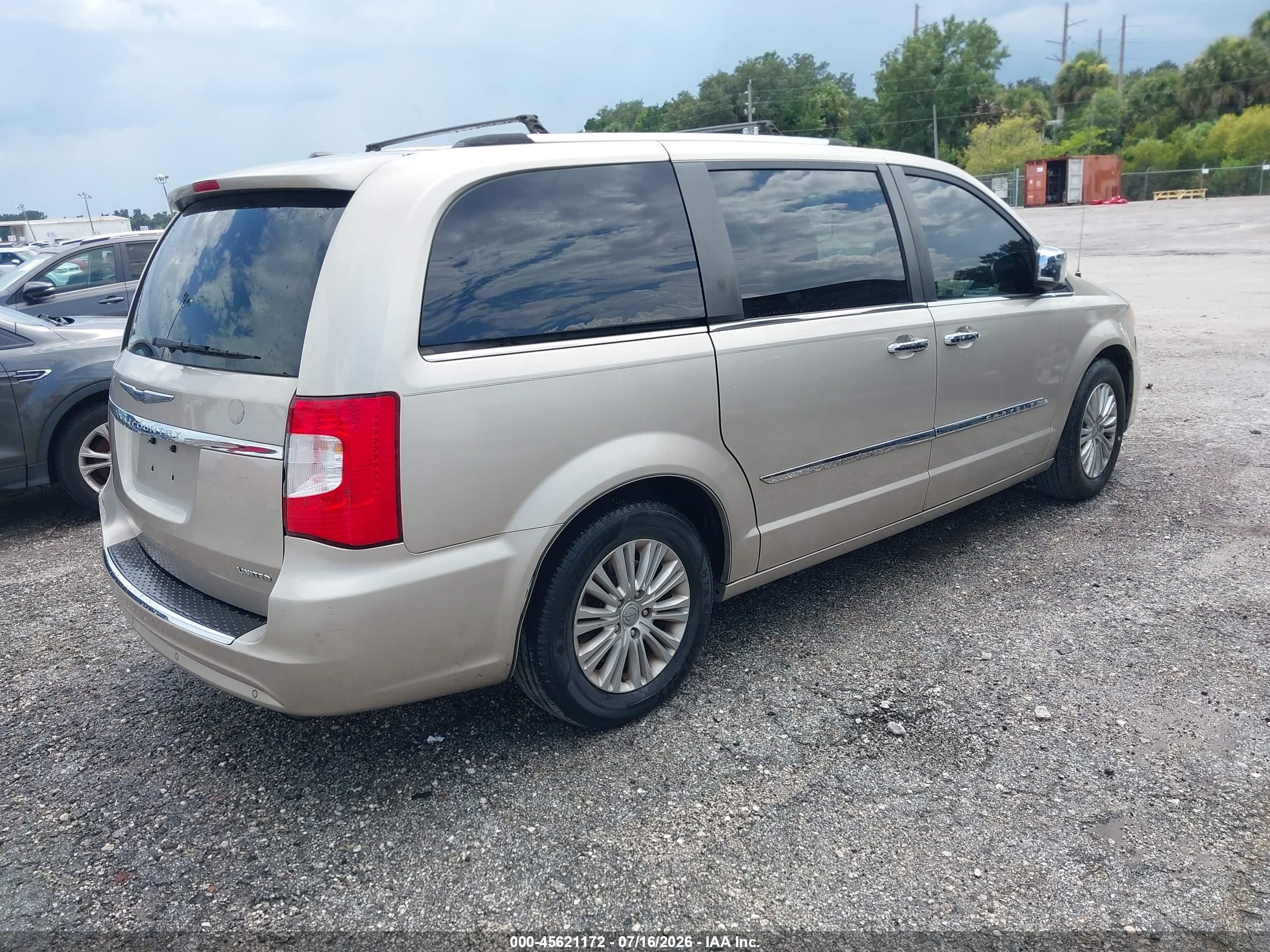 2012 Chrysler Town & Country Limited Beige vin: 2C4RC1GG4CR370188