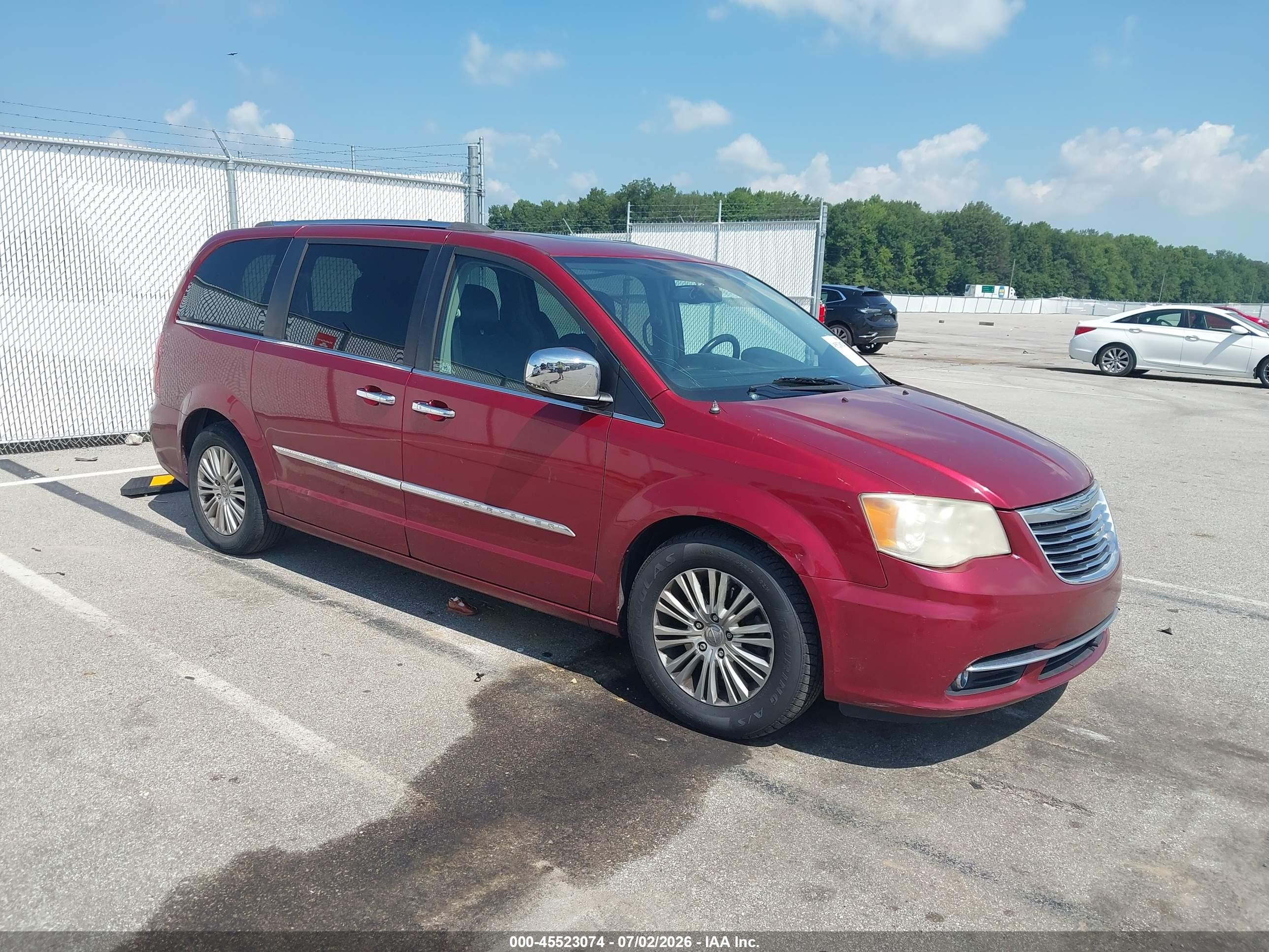 2012 Chrysler Town & Country Limited Красный vin: 2C4RC1GG4CR382650