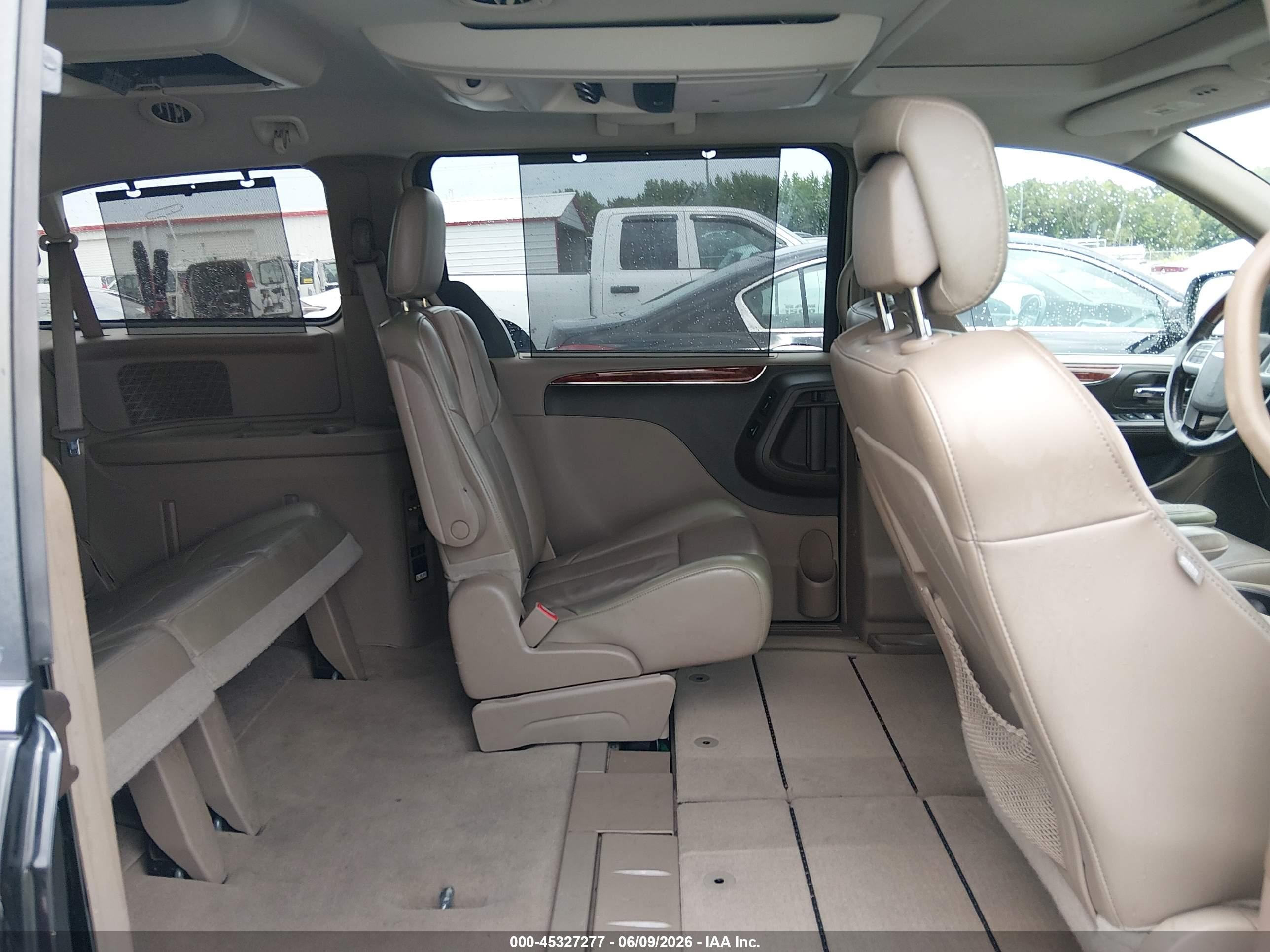 2013 Chrysler Town & Country Limited Black vin: 2C4RC1GG4DR753145
