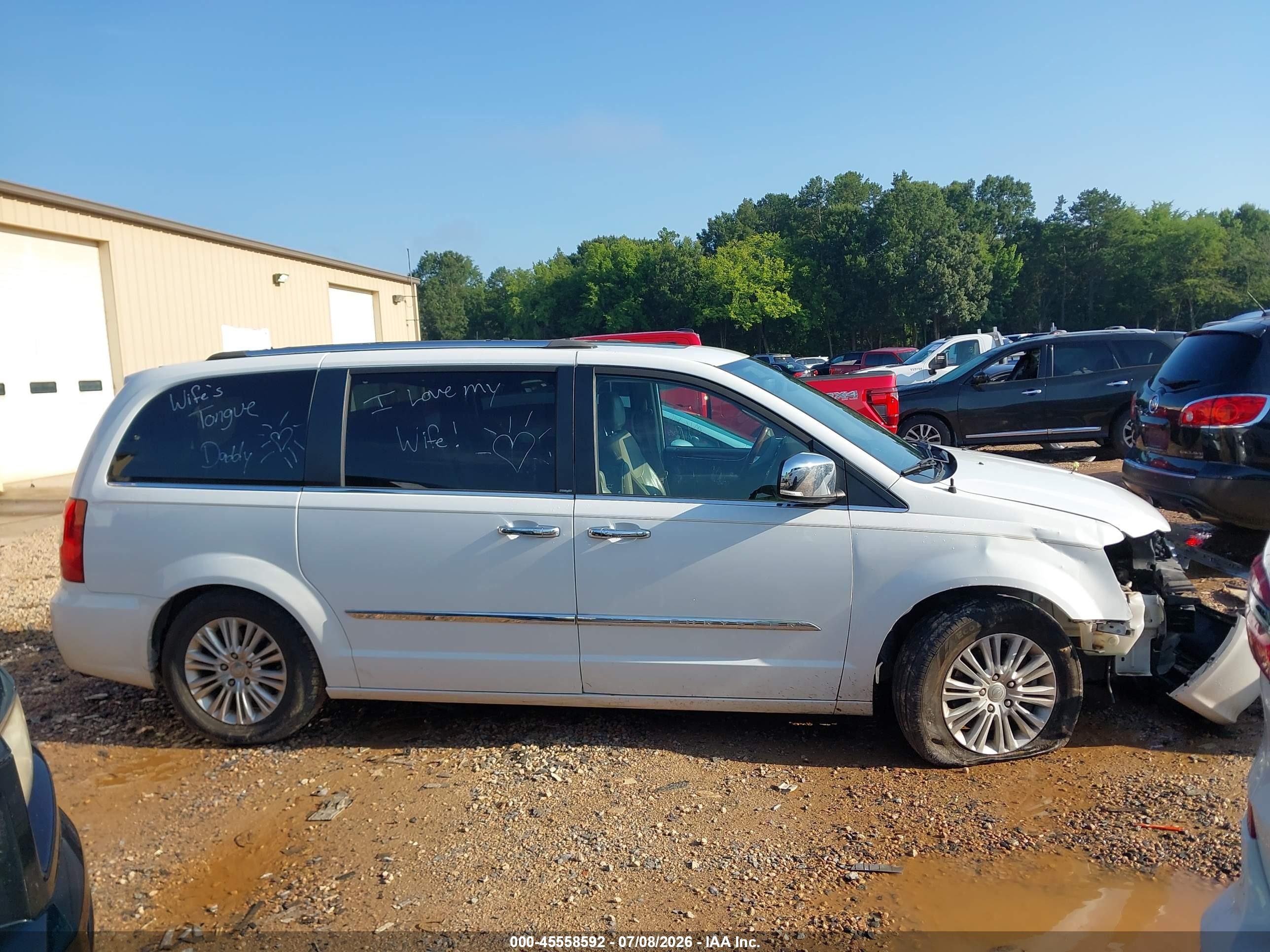 2014 Chrysler Town & Country Limited Белый vin: 2C4RC1GG4ER329935