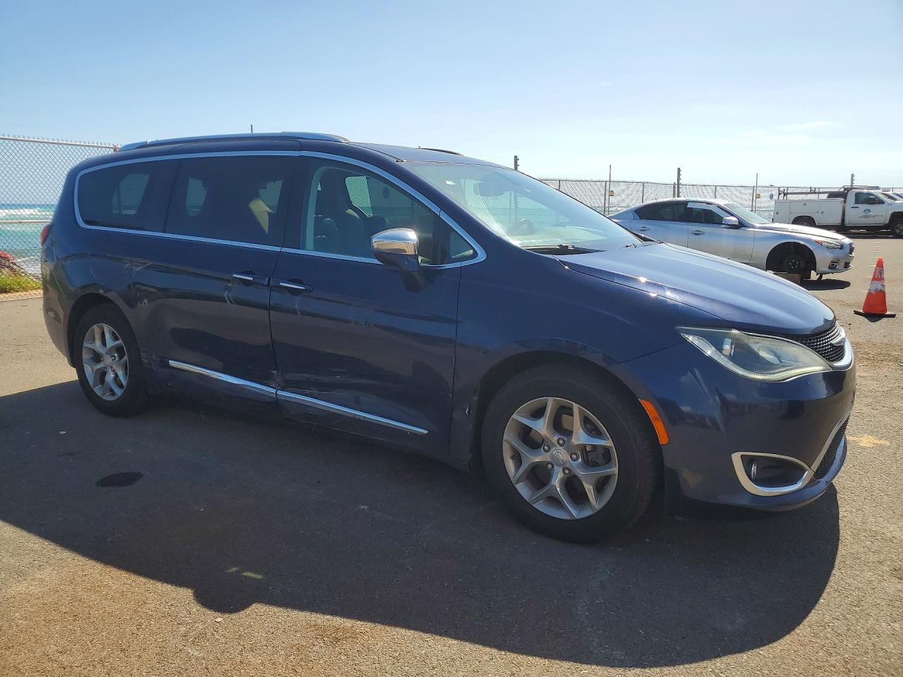 2018 Chrysler Pacifica Limited Blue vin: 2C4RC1GG4JR273828