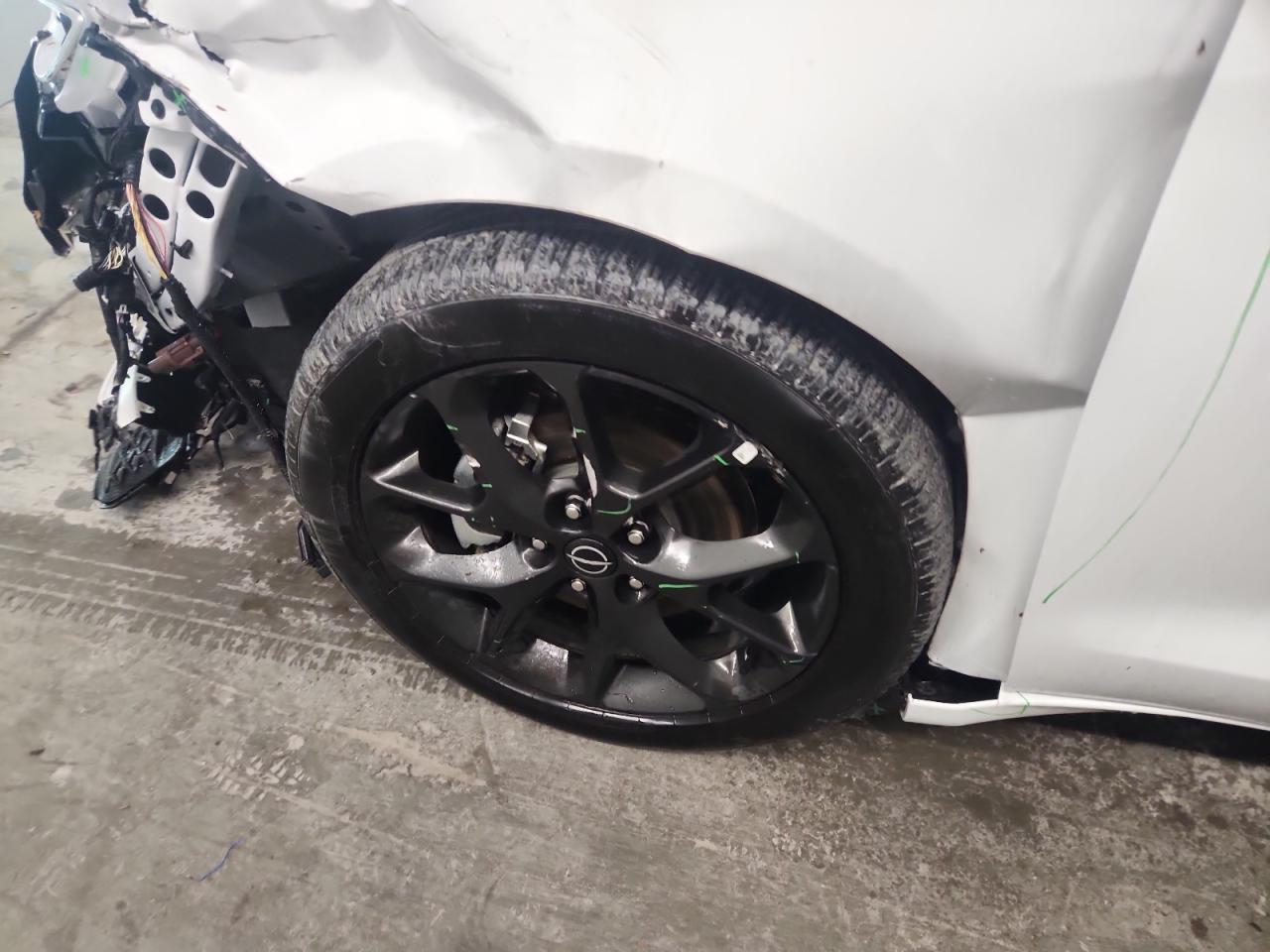 2025 Chrysler Pacifica Limited   White vin: 2C4RC1GG4SR550995 Damage: Left Front Wheel, Curb Rash, 6 to 7 inches