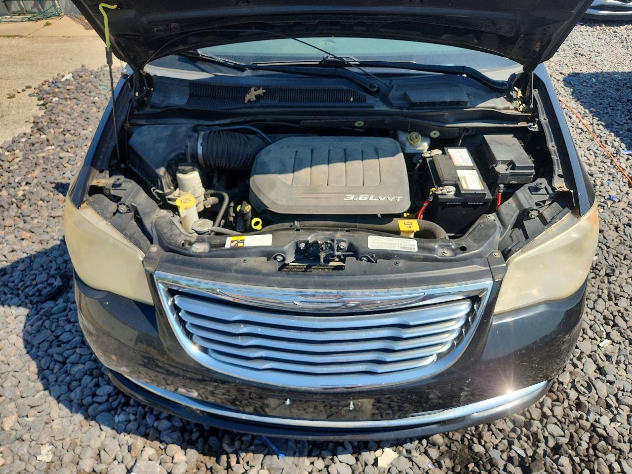 2013 Chrysler Town & Country Limited Black vin: 2C4RC1GG5DR569574