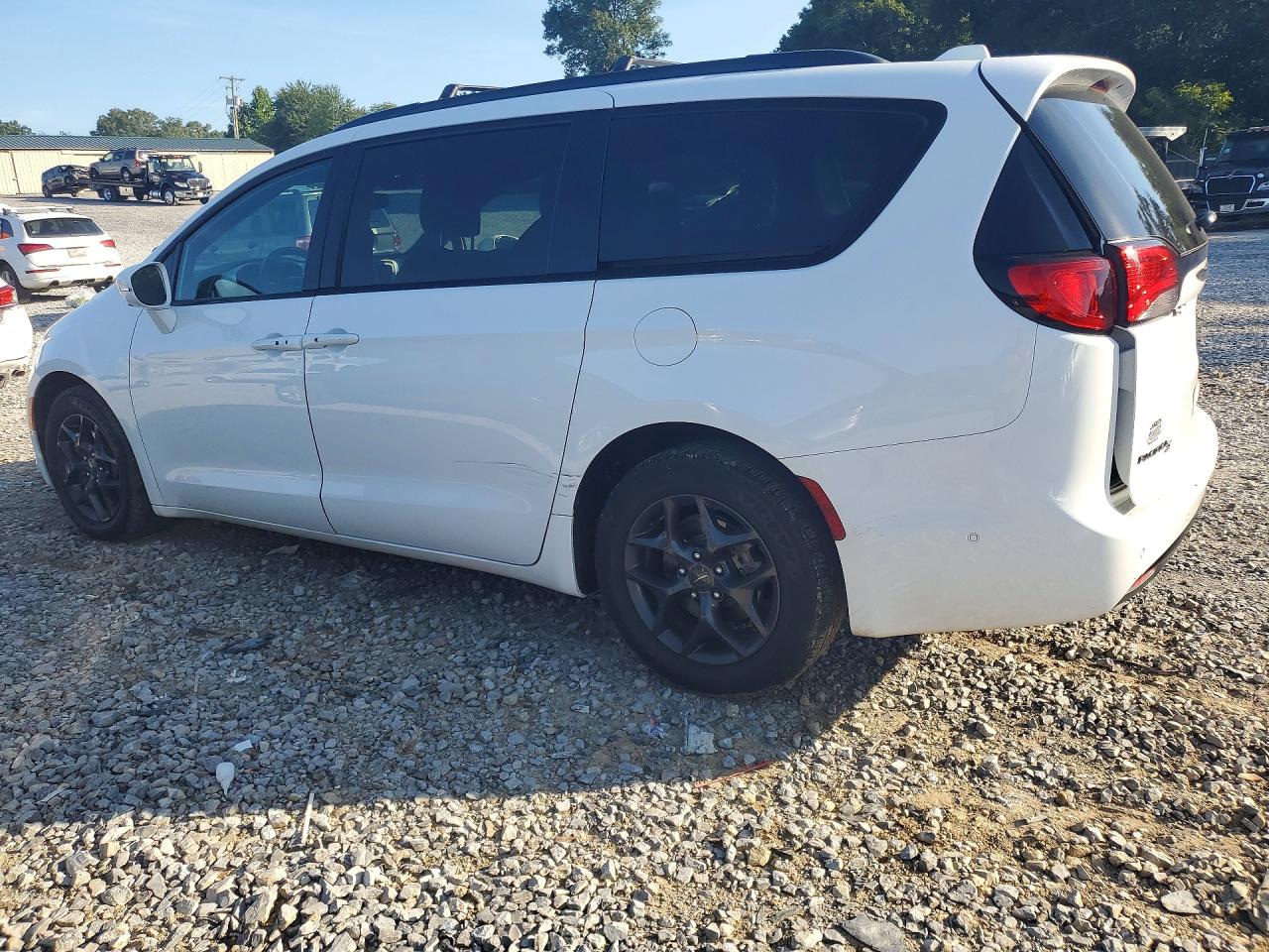 2020 Chrysler Pacifica Limited White vin: 2C4RC1GG5LR286607