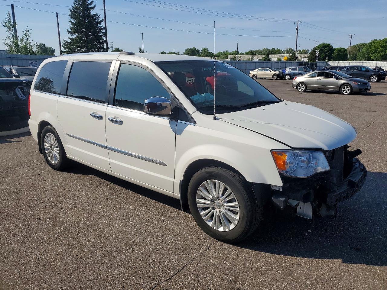 2013 Chrysler Town & Country Limited White vin: 2C4RC1GG7DR510283