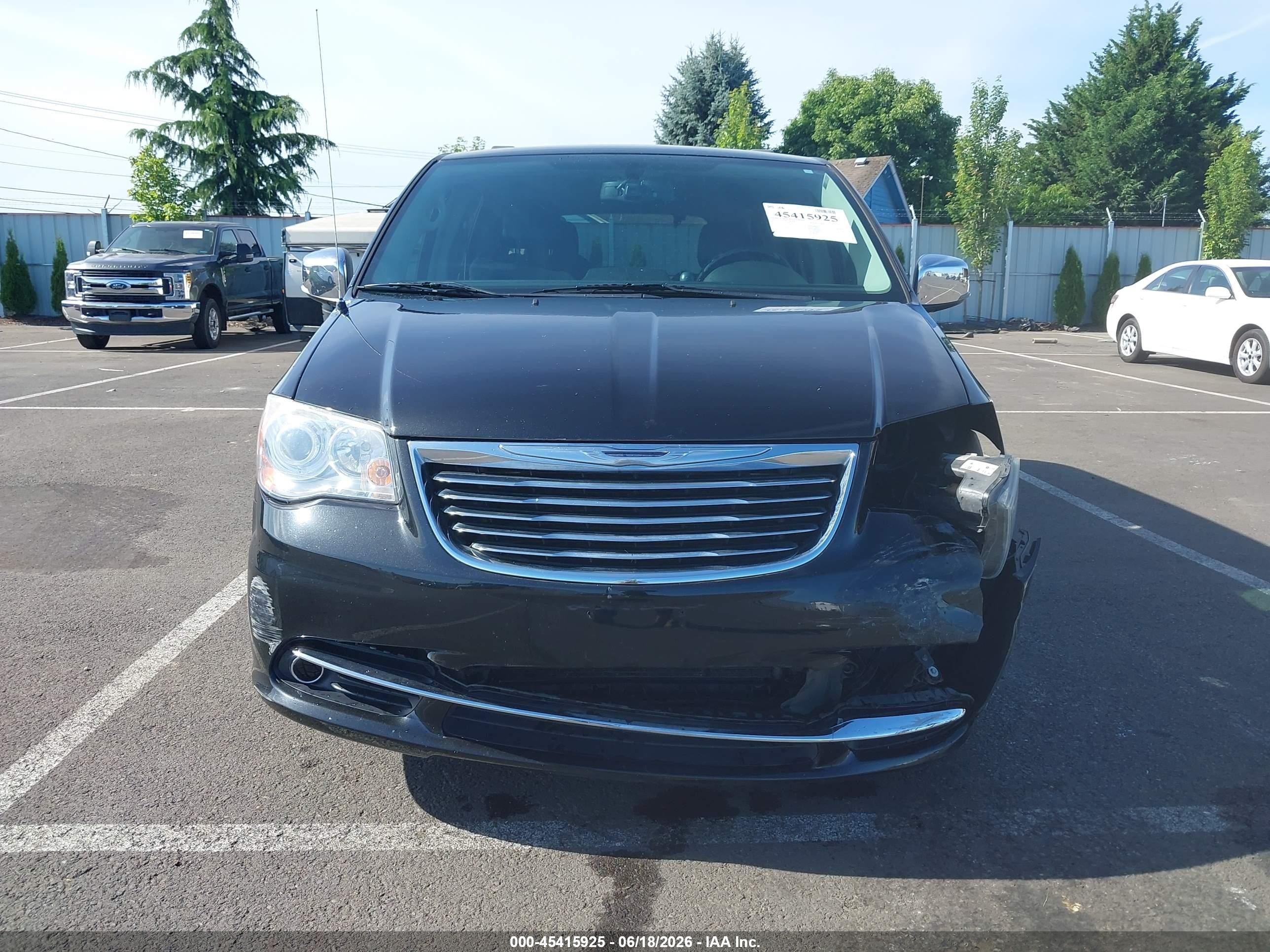 2013 Chrysler Town & Country Limited Black vin: 2C4RC1GG7DR777150