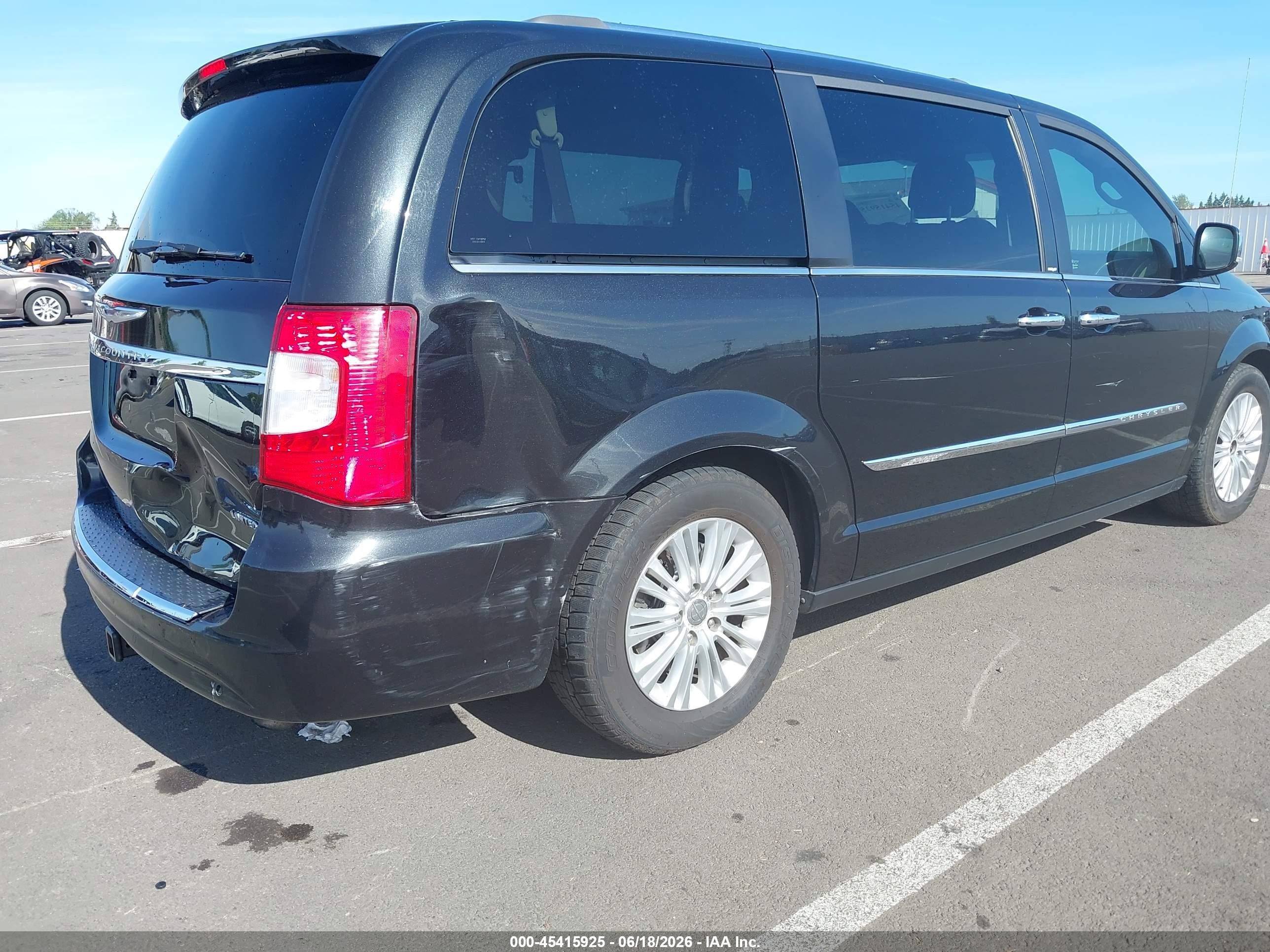 2013 Chrysler Town & Country Limited Black vin: 2C4RC1GG7DR777150