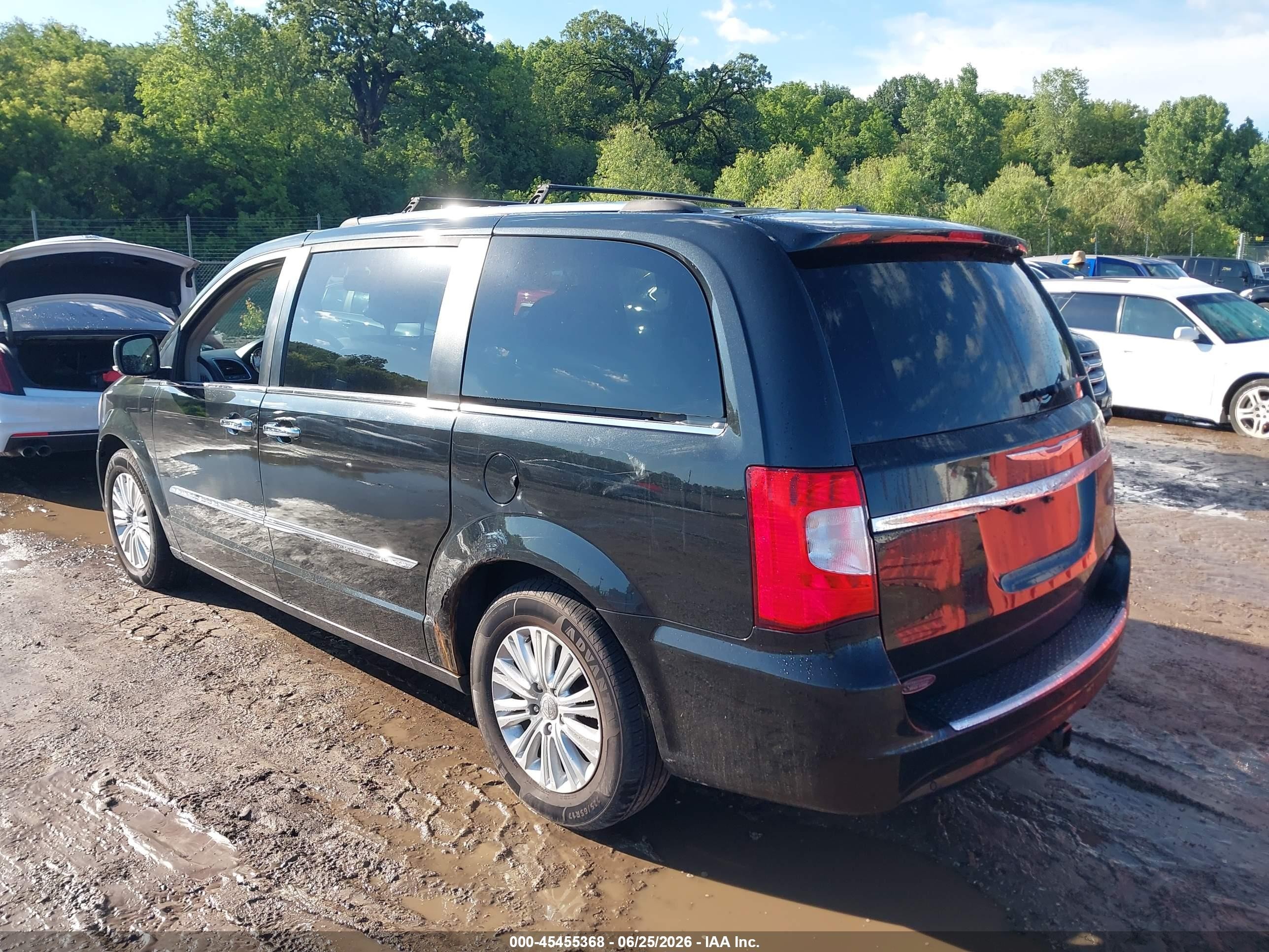 2013 Chrysler Town & Country Limited Black vin: 2C4RC1GG7DR806033