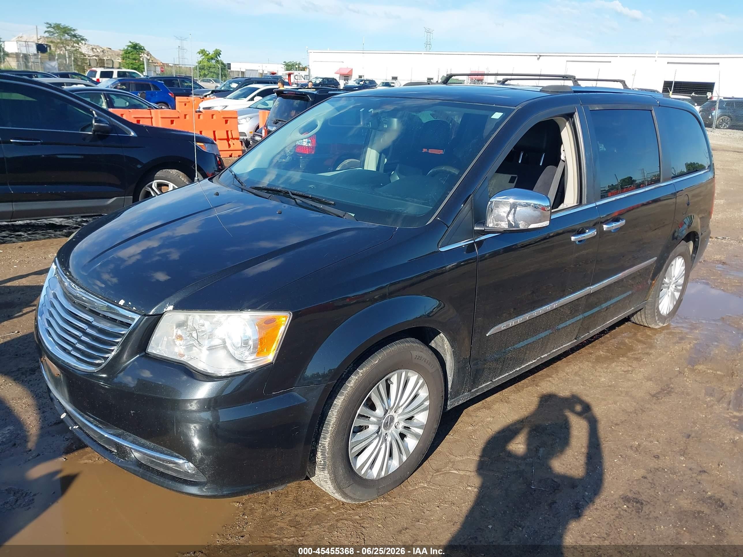 2013 Chrysler Town & Country Limited Black vin: 2C4RC1GG7DR806033