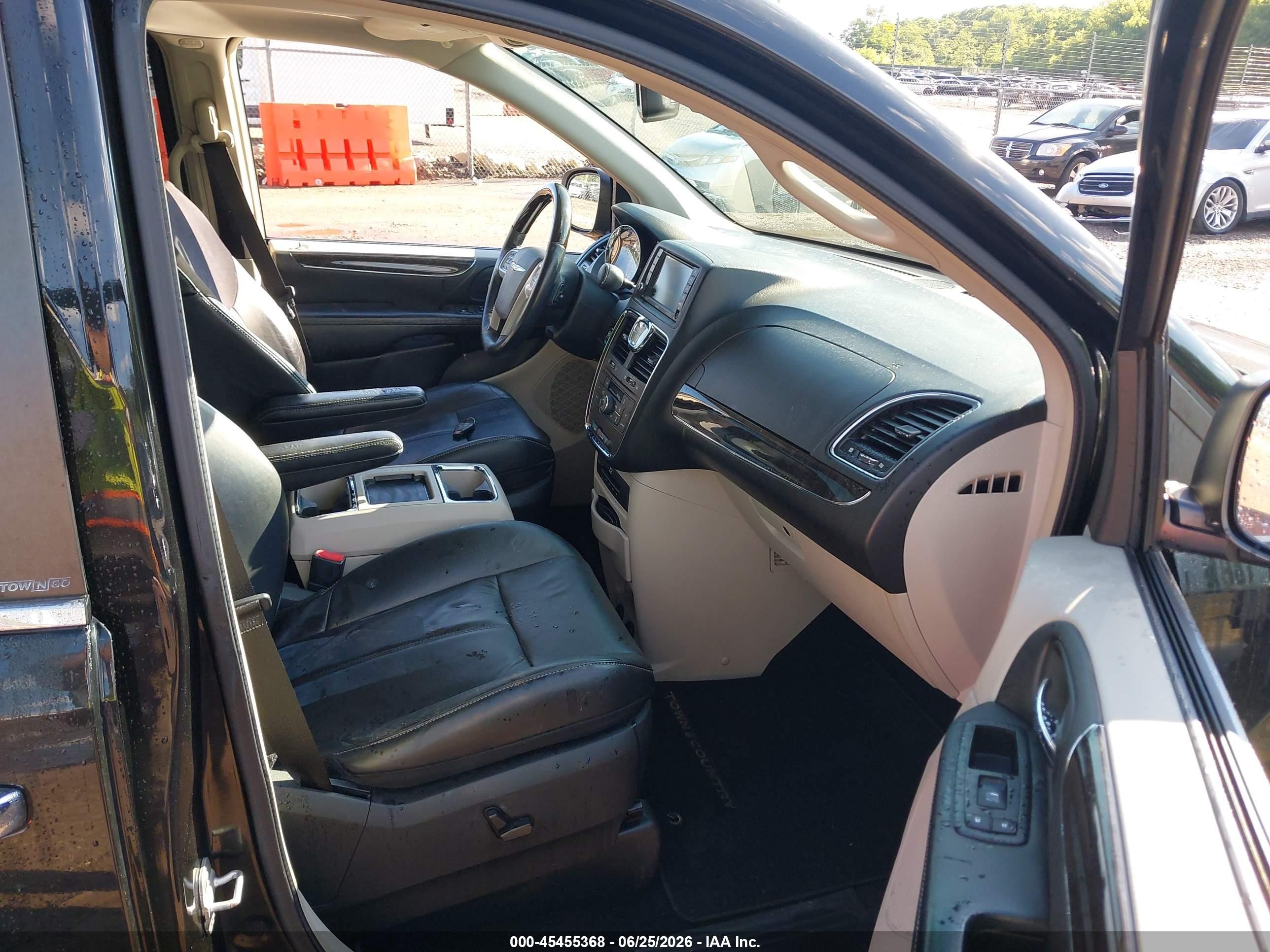2013 Chrysler Town & Country Limited Black vin: 2C4RC1GG7DR806033