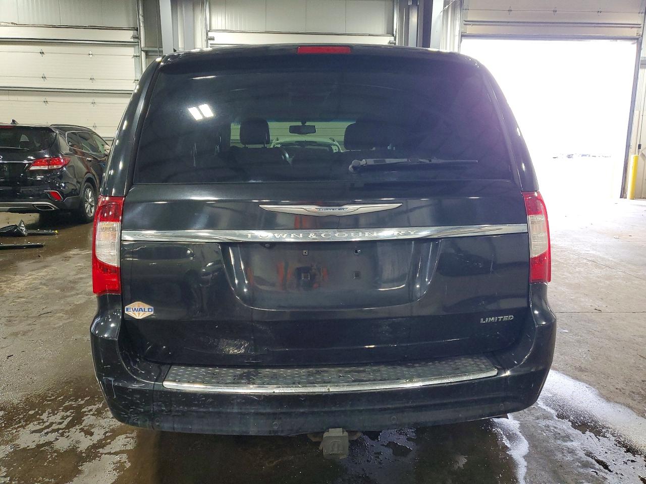 2013 Chrysler Town & Country Limited Black vin: 2C4RC1GG7DR811104