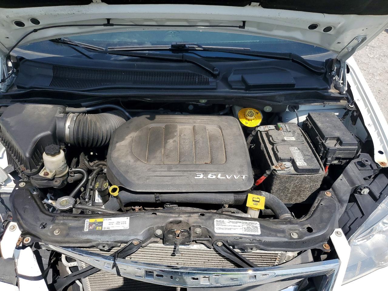 2015 Chrysler Town & Country Limited Platinum Белый vin: 2C4RC1GG7FR752879