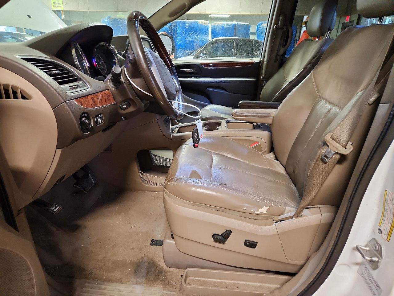 2016 Chrysler Town & Country Limited Platinum Белый vin: 2C4RC1GG7GR166975