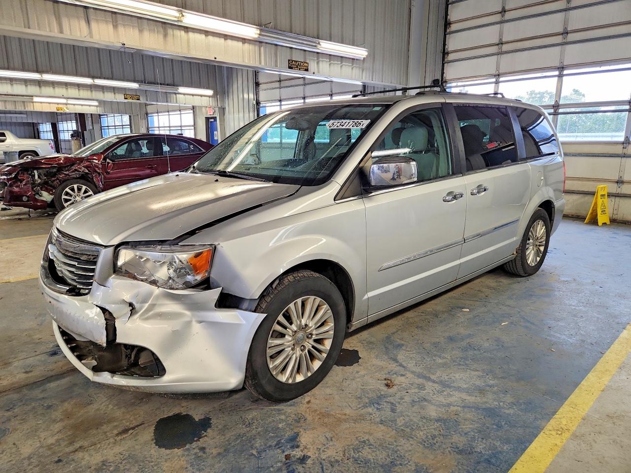 2012 Chrysler Town & Country Limited Серебряный vin: 2C4RC1GG8CR105712