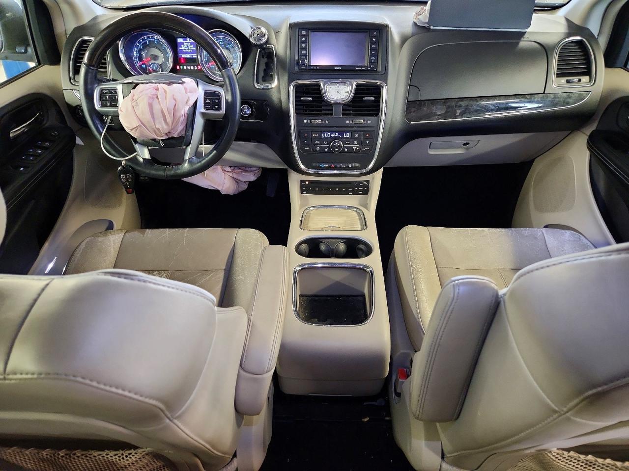 2012 Chrysler Town & Country Limited Silver vin: 2C4RC1GG8CR105712
