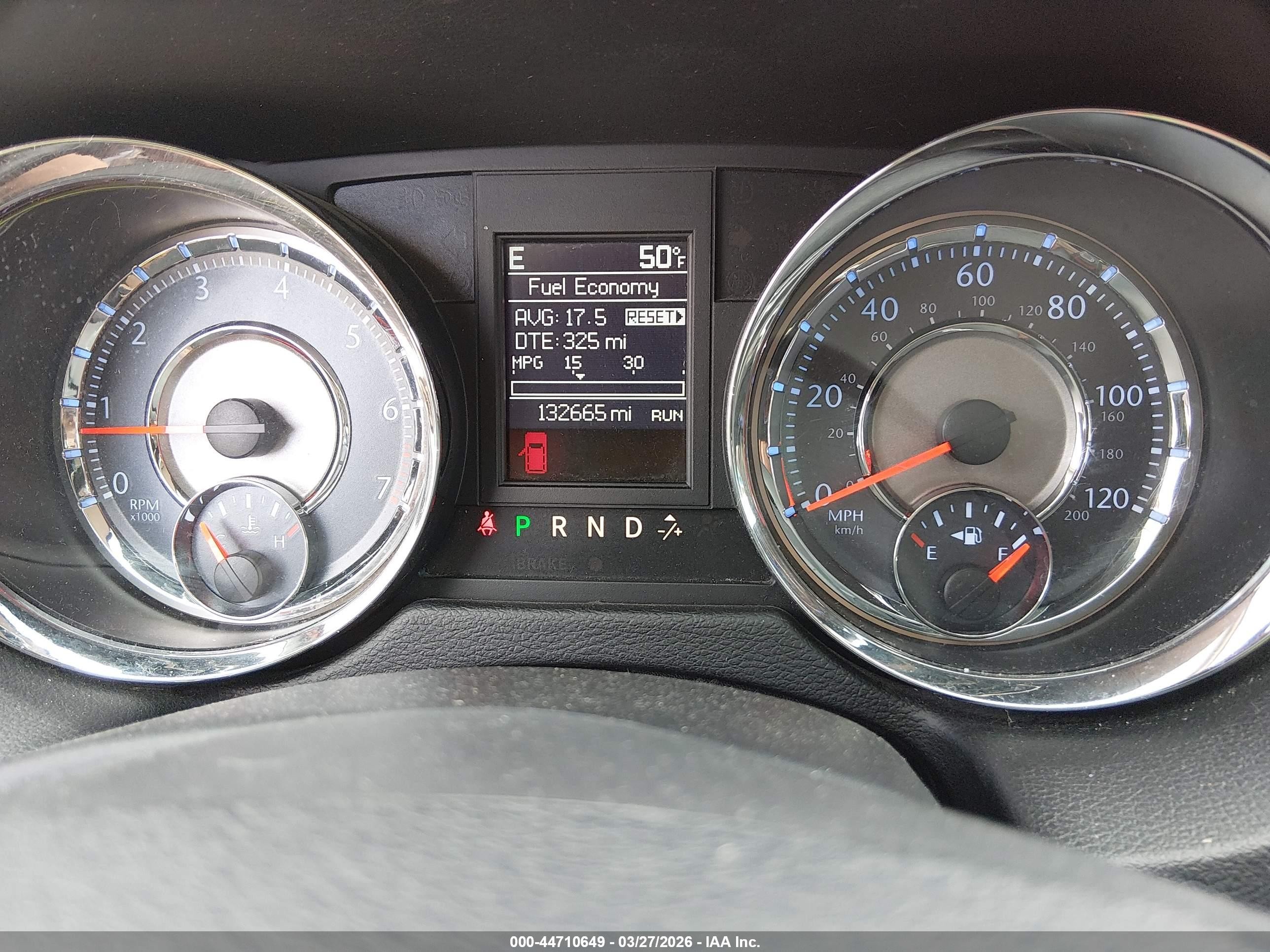 2014 Chrysler Town & Country Limited Red vin: 2C4RC1GG8ER112615