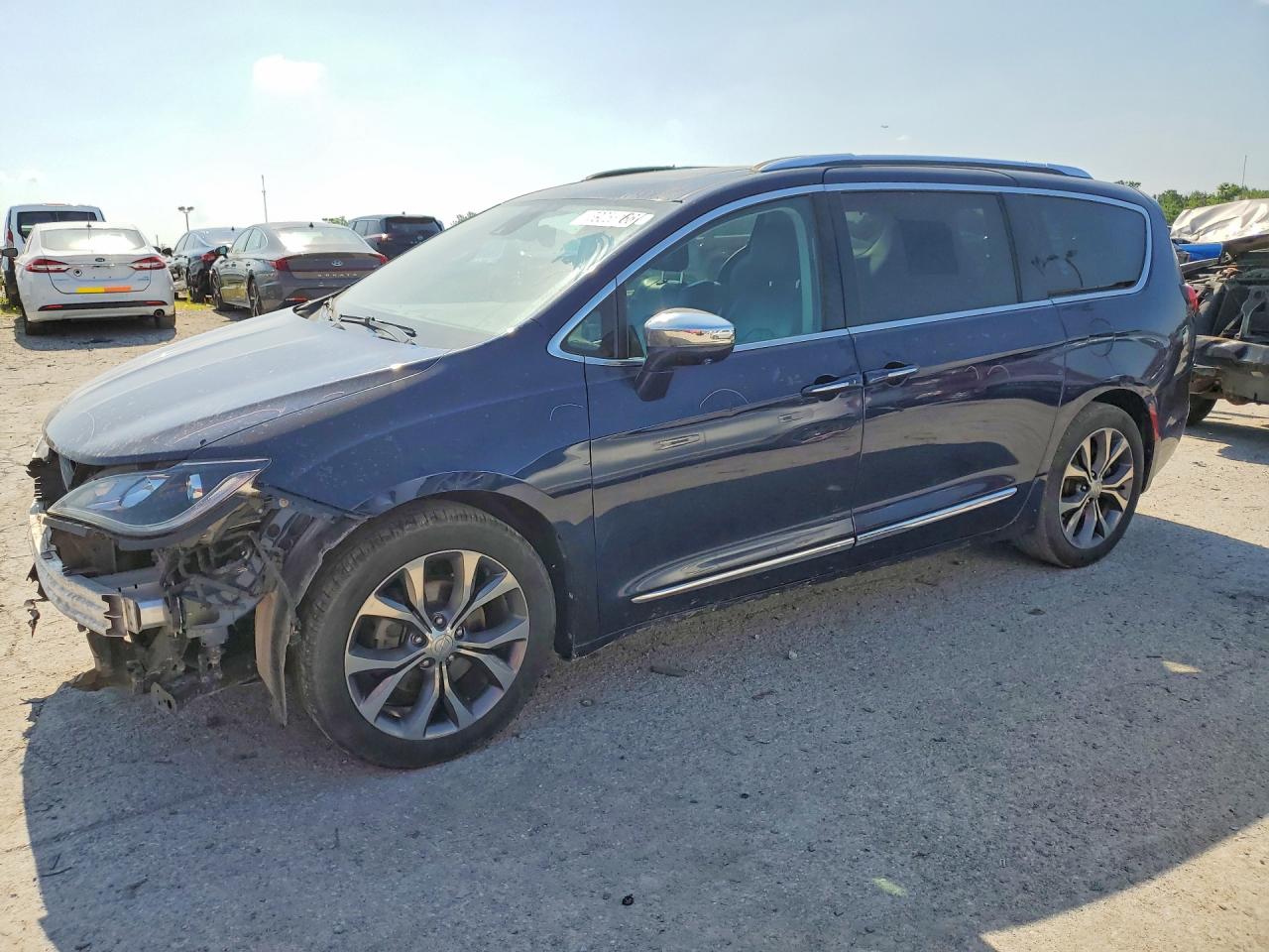 2017 Chrysler Pacifica Limited Blue vin: 2C4RC1GG8HR778460