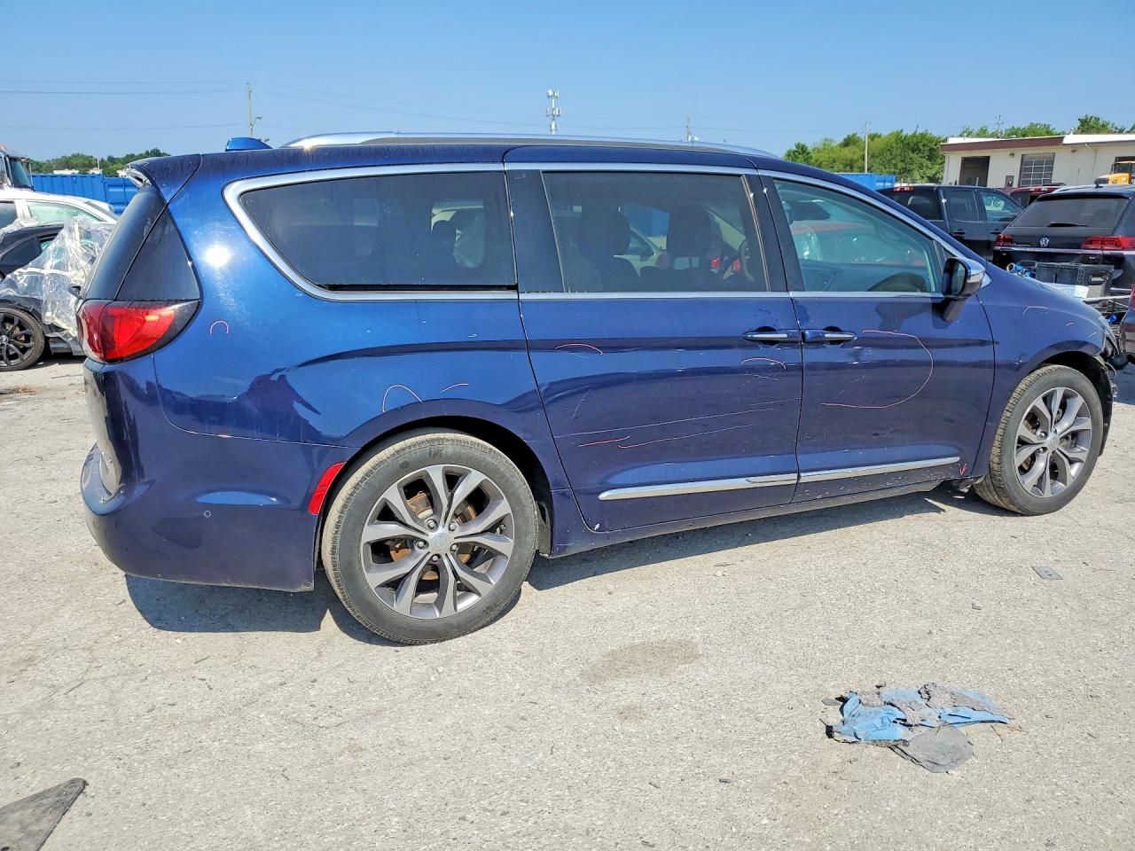 2017 Chrysler Pacifica Limited Blue vin: 2C4RC1GG8HR778460