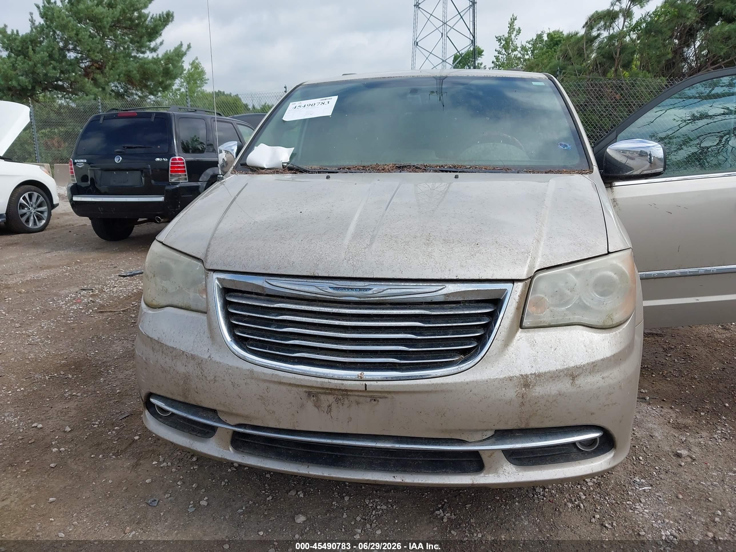 2012 Chrysler Town & Country Limited Gold vin: 2C4RC1GG9CR237250