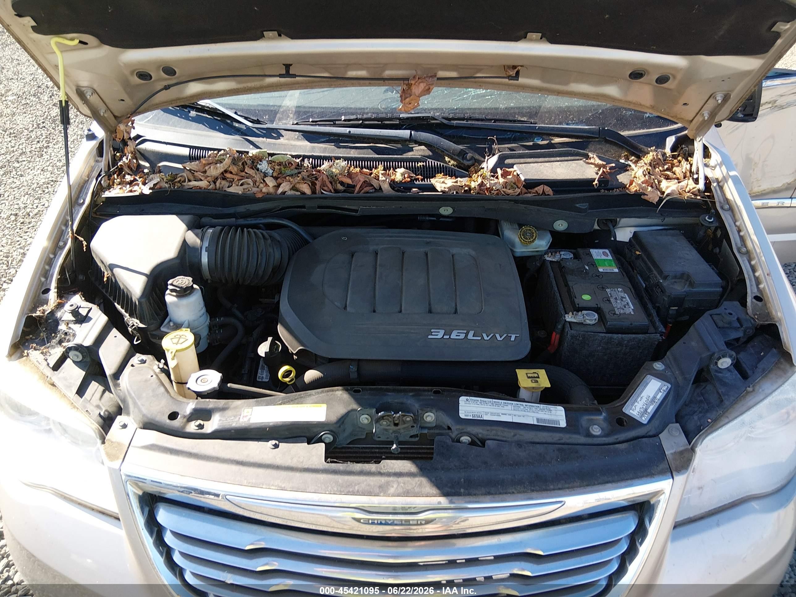 2012 Chrysler Town & Country Limited Gold vin: 2C4RC1GG9CR270930