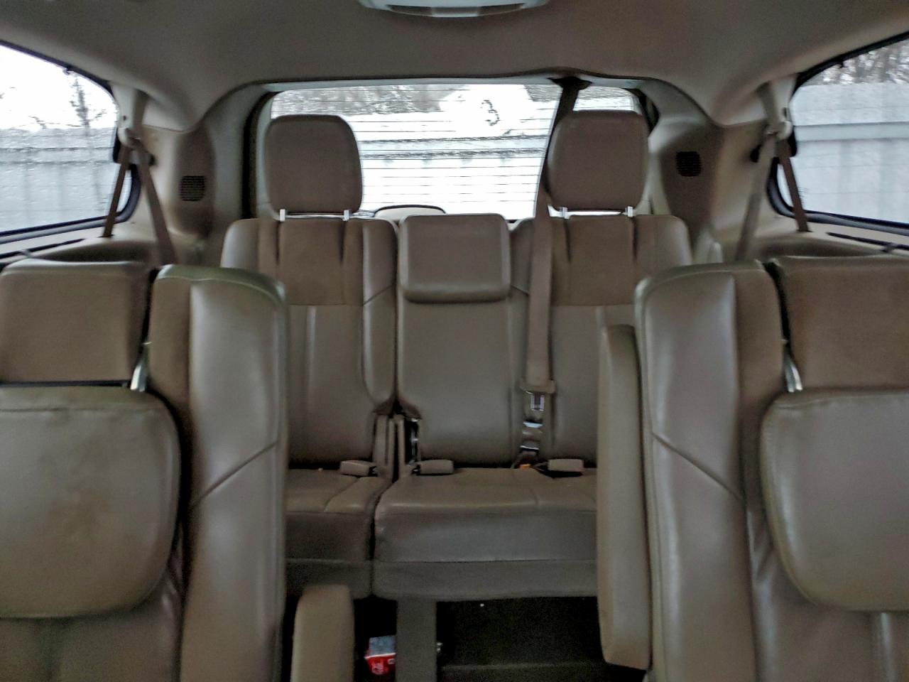 2014 Chrysler Town & Country Limited White vin: 2C4RC1GG9ER149950