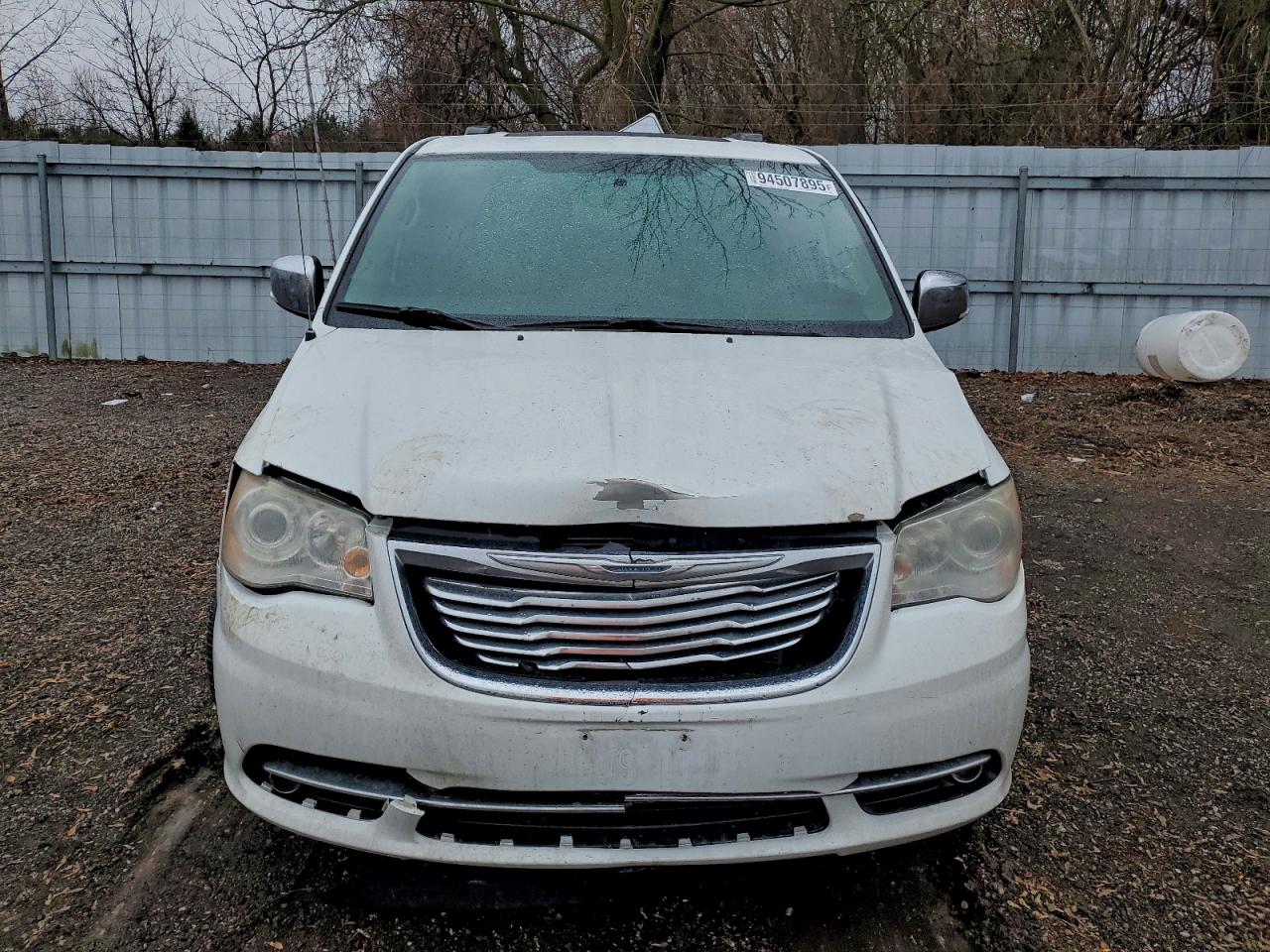 2014 Chrysler Town & Country Limited White vin: 2C4RC1GG9ER149950